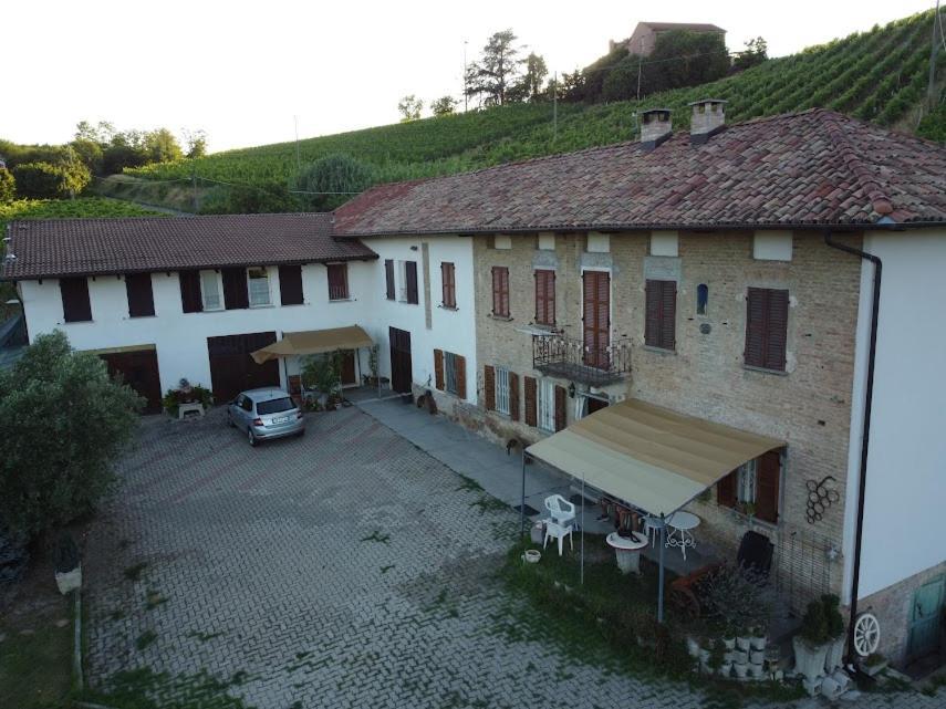 Cascina Cantaret Agriturismo San Marzano Oliveto 外观 照片